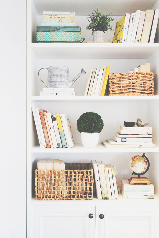 how to style a bookcase, vintage inspired bookcase